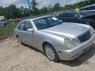 2000 Mercedes-Benz E 320