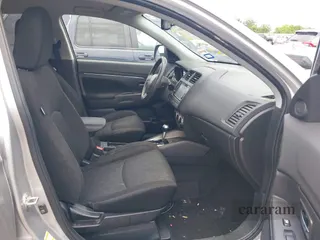 2021 Mitsubishi Outlander ES
