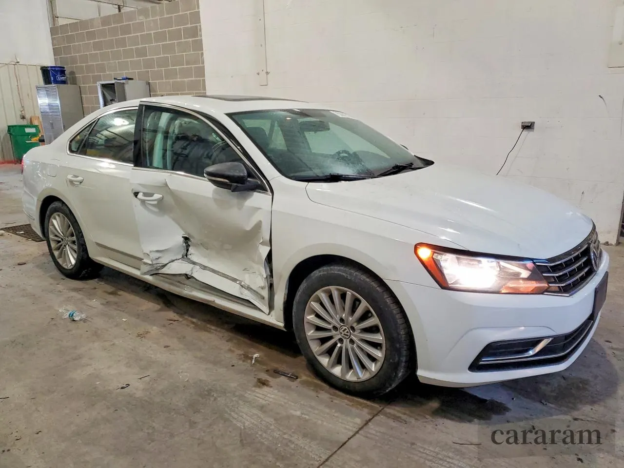 2016 Volkswagen Passat SE