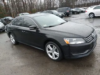 2014 Volkswagen Passat SE