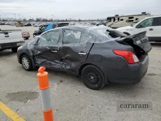2015 Nissan Versa SV