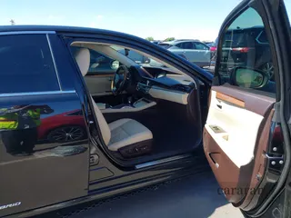 2018 Lexus ES 300h