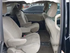 2016 Toyota Sienna LE