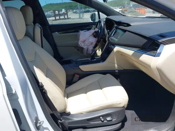 2017 Cadillac XT5 FWD