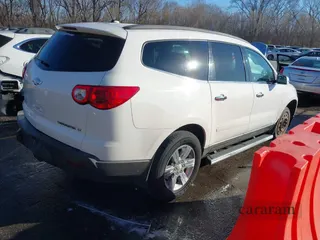 2011 Chevrolet Traverse 2LT
