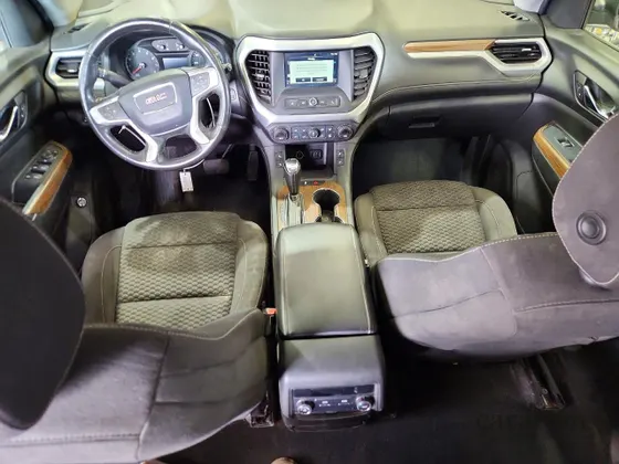 2017 GMC Acadia SLE