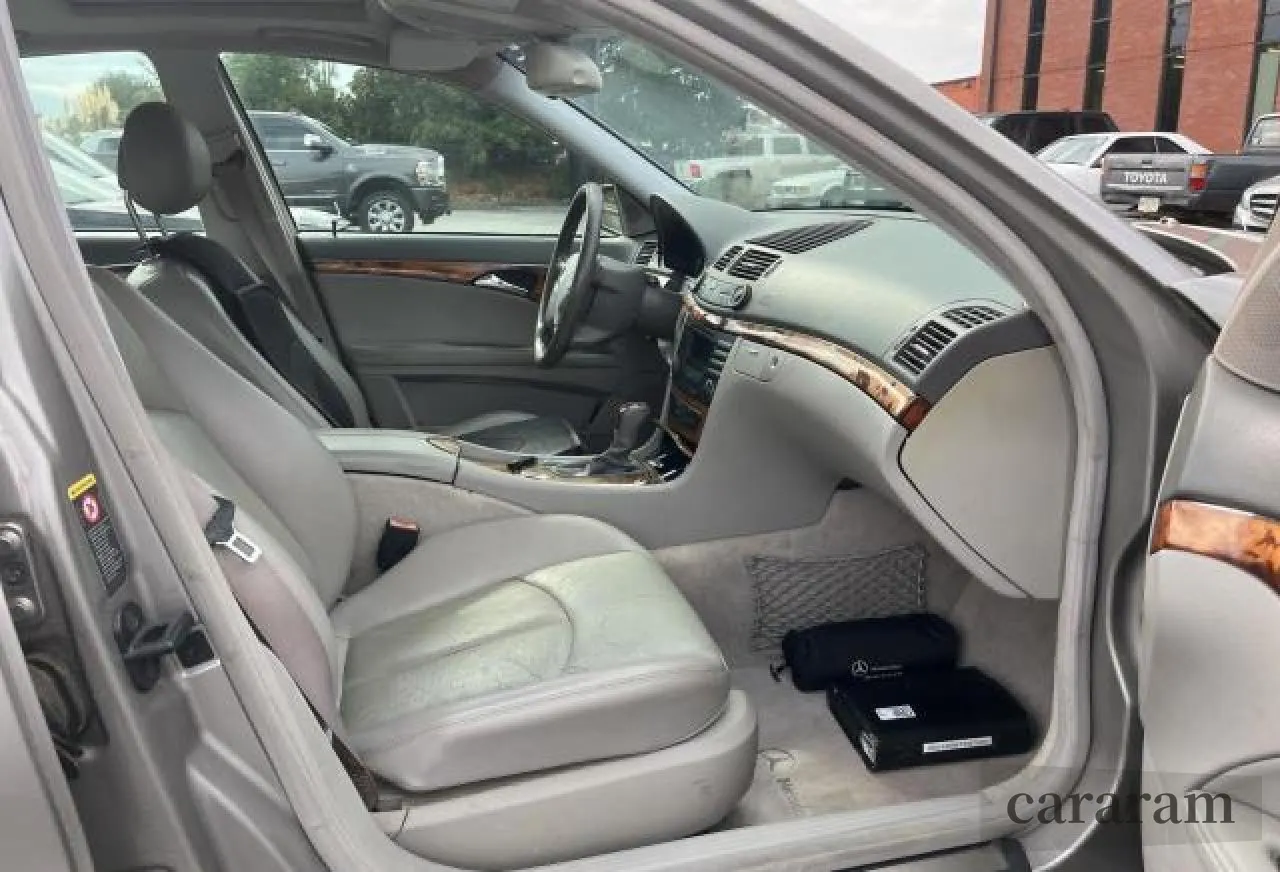 2003 Mercedes-Benz E 320
