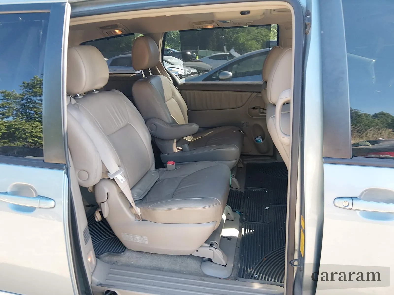 2010 Toyota Sienna XLE