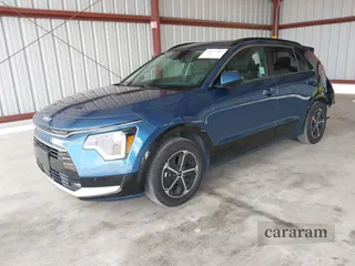 2024 Kia Niro SX