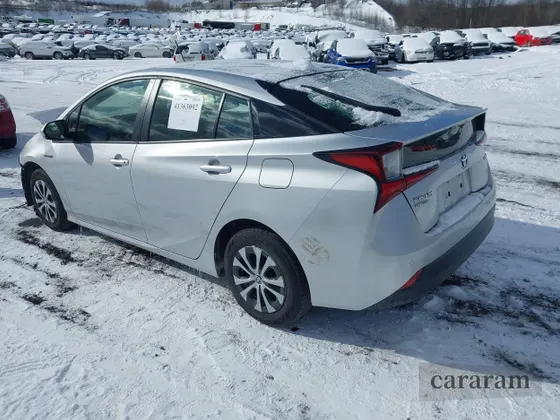 2019 Toyota Prius LE