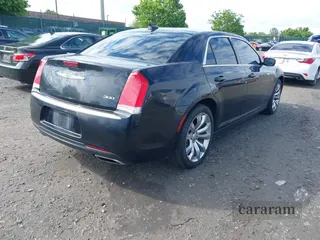 2019 Chrysler 300 Touring