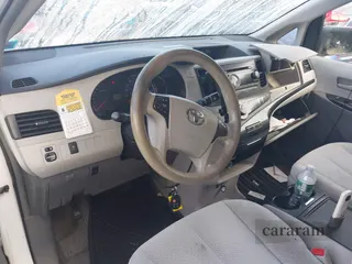 2014 Toyota Sienna LE AAS