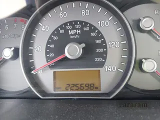 2007 Kia Rondo LX
