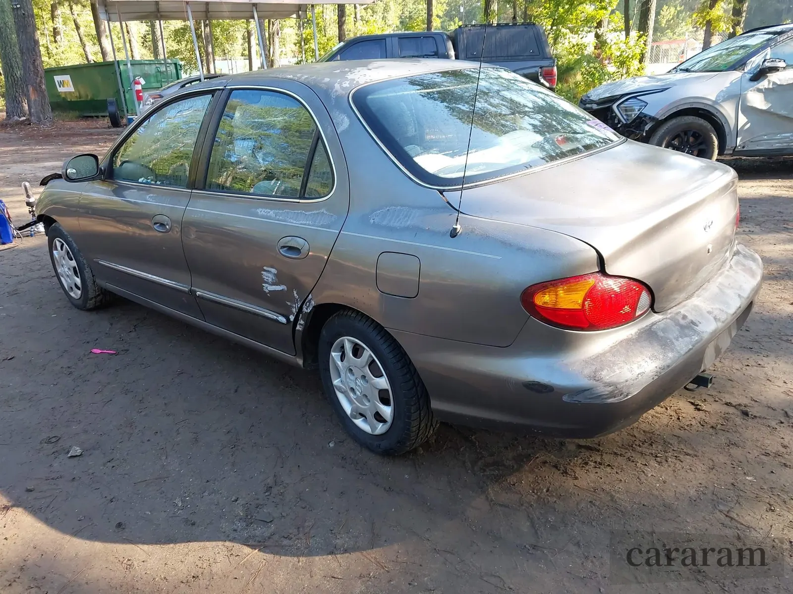2000 Hyundai Elantra GLS
