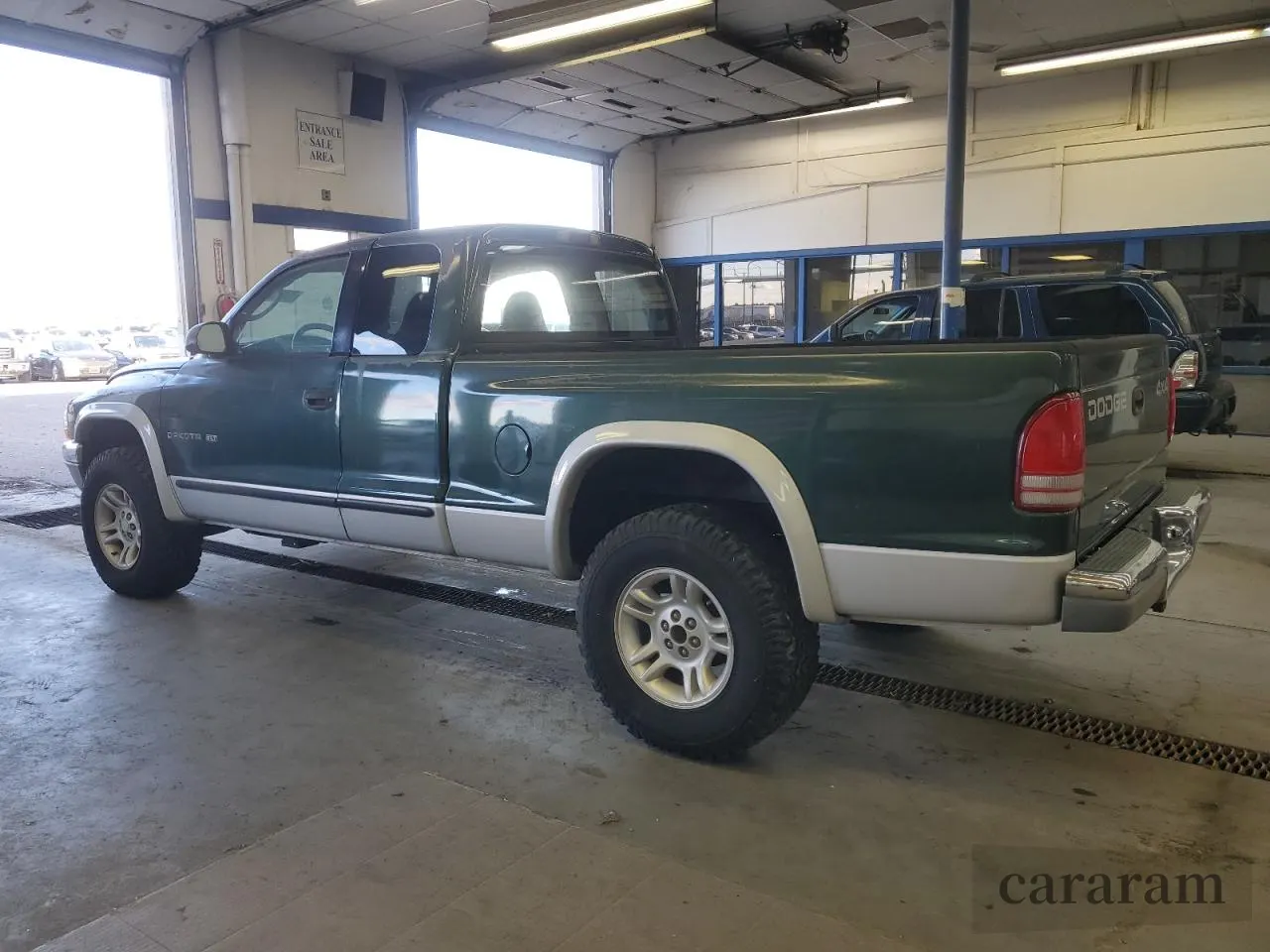 2001 Dodge Dakota Sport