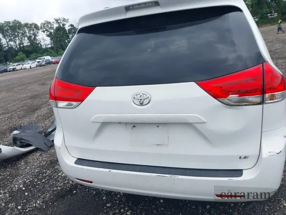 2014 Toyota Sienna LE AAS