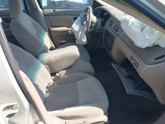 2005 Ford Taurus SE