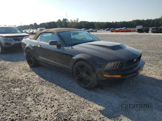 2007 Ford Mustang Deluxe