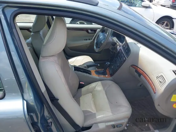 2005 Volvo V70