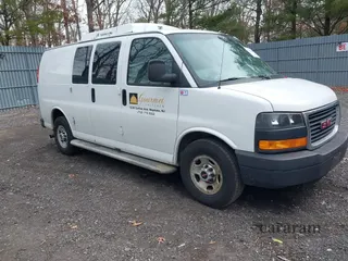 2015 GMC Savana Cargo