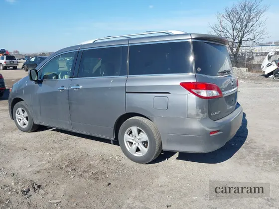 2016 Nissan Quest SV
