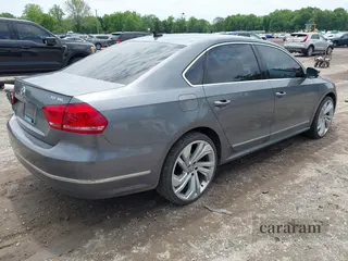 2014 Volkswagen Passat SEL Premium