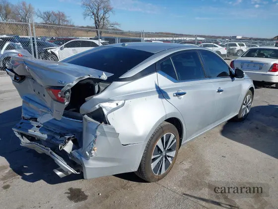 2022 Nissan Altima SV