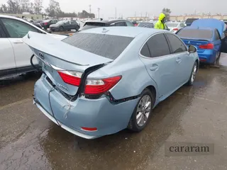 2013 Lexus ES 300h