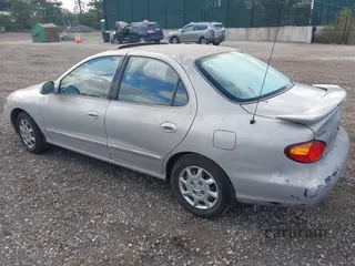2000 Hyundai Elantra GLS