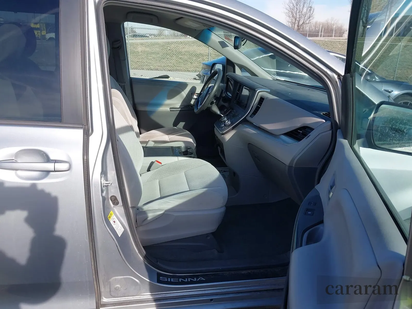 2015 Toyota Sienna LE