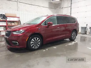 2021 Chrysler Pacifica Hybrid Touring L