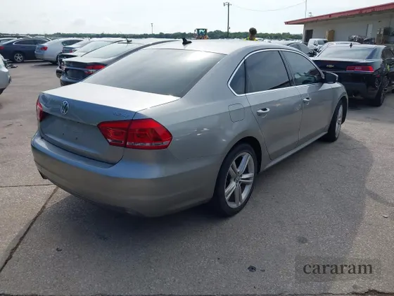 2014 Volkswagen Passat SE