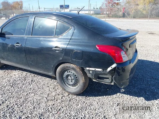 2018 Nissan Versa SV