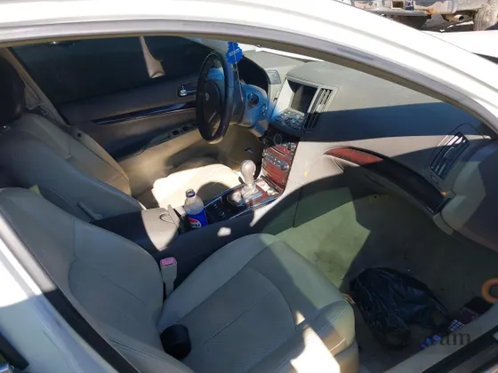 2010 Infiniti G37 Journey