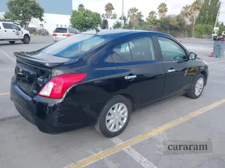 2016 Nissan Versa SV