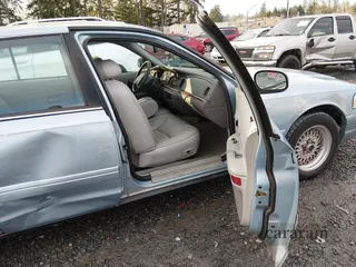 2002 Ford Crown Victoria LX