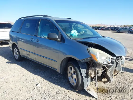 2005 Toyota Sienna CE
