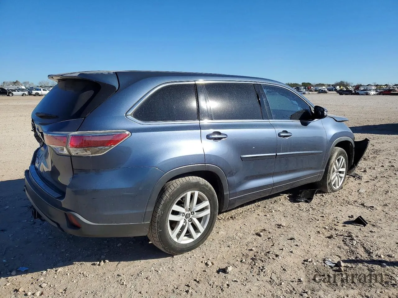 2016 Toyota Highlander LE