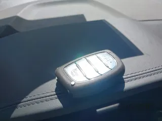 2020 Hyundai Ioniq SE