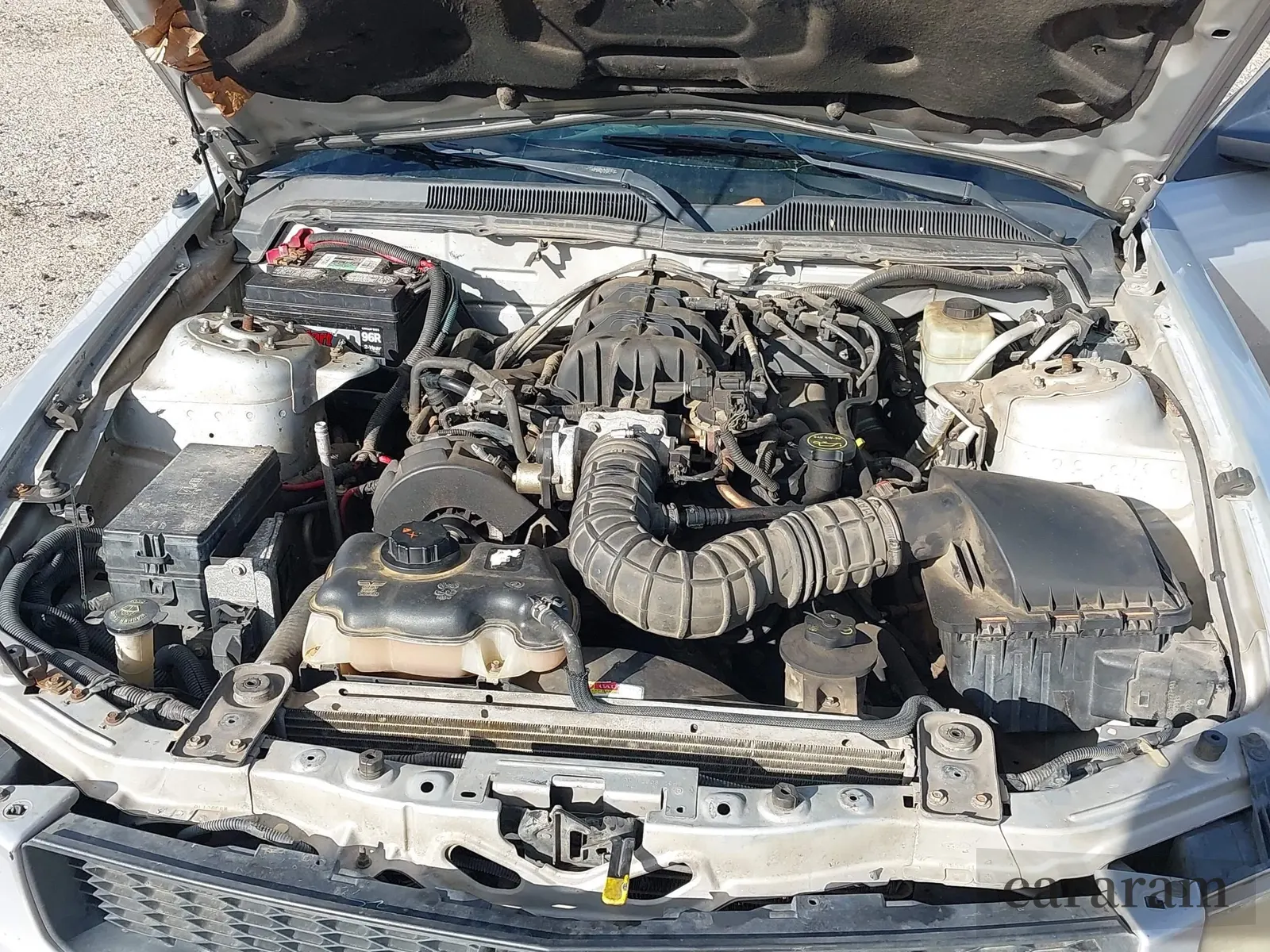 2005 Ford Mustang Deluxe