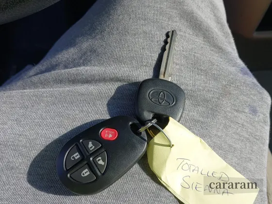 2018 Toyota Sienna LE Auto Access Seat