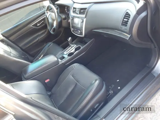 2016 Nissan Altima SR