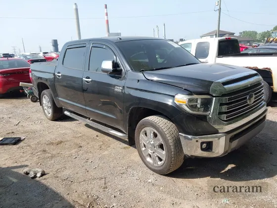 2018 Toyota Tundra SR5
