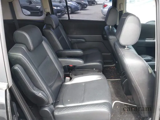 2010 Mazda 5 Sport