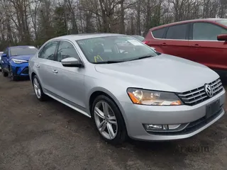2015 Volkswagen Passat SEL Premium