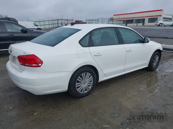 2015 Volkswagen Passat S
