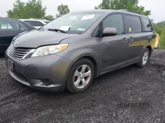 2015 Toyota Sienna LE AAS