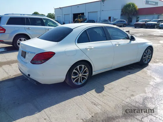 2015 Mercedes-Benz C 300