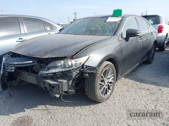 2016 Lexus ES 330