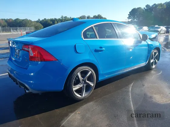 2013 Volvo S60 T6 R-Design Platinum